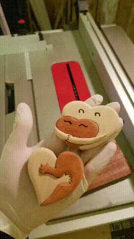 🌲 A Hug From My Heart For You (Handmade Wood Carvings)